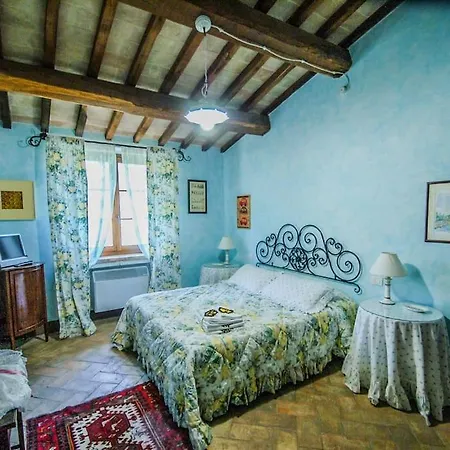 With Private Pool Near Todi. Airco & Wi-fi * Piedicolle
