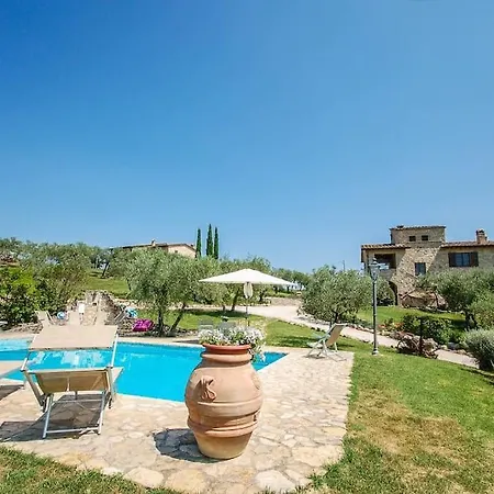 With Private Pool Near Todi. Airco & Wi-fi Βίλα *